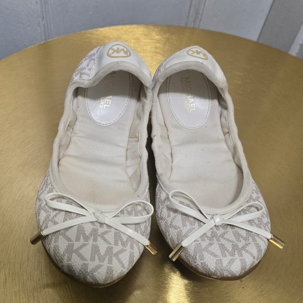 Michael Kors City Logo ballet flats with monogram pattern - Picture 5 of 6